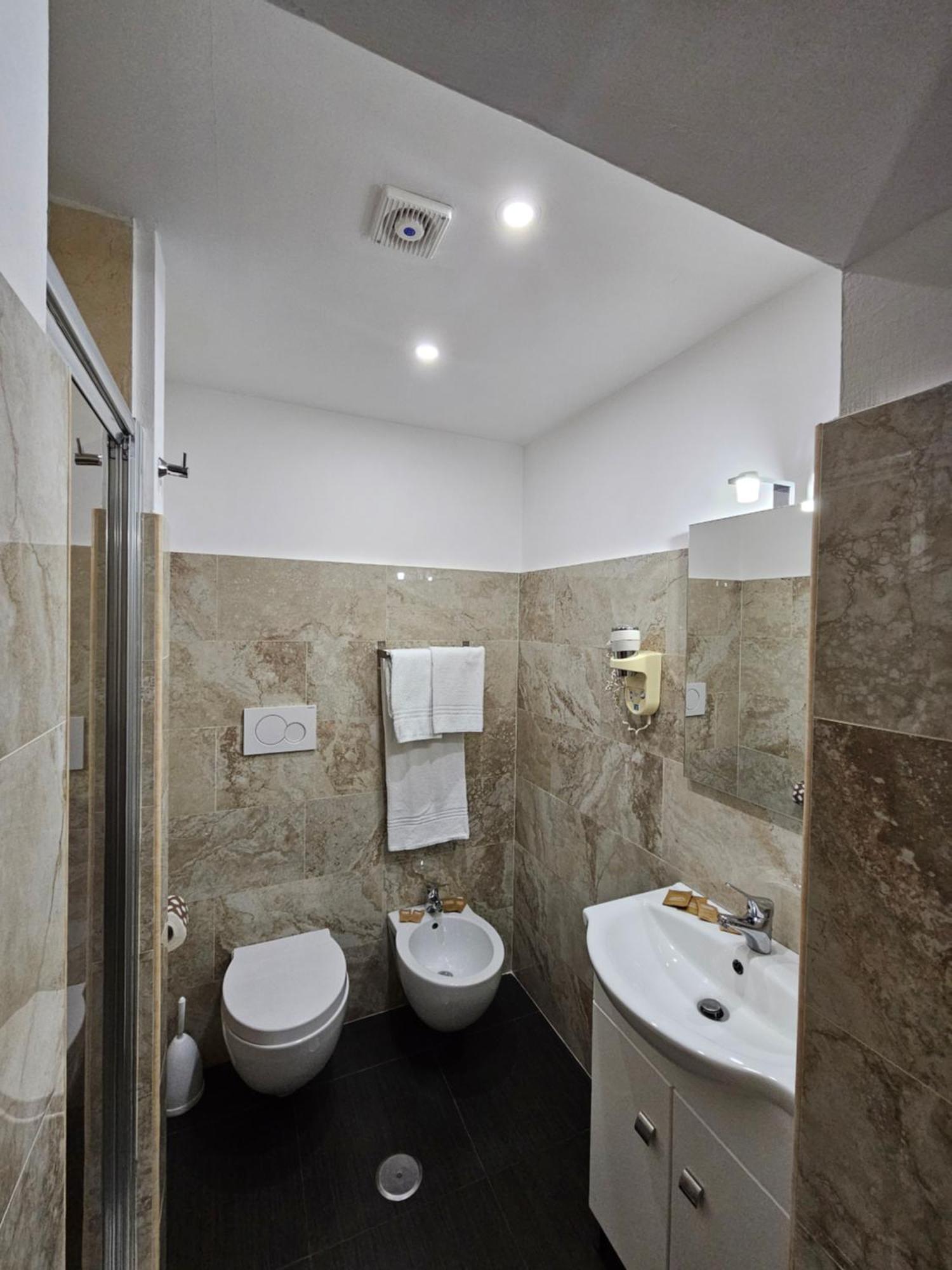 روما Guest House Galaxy المظهر الخارجي الصورة
